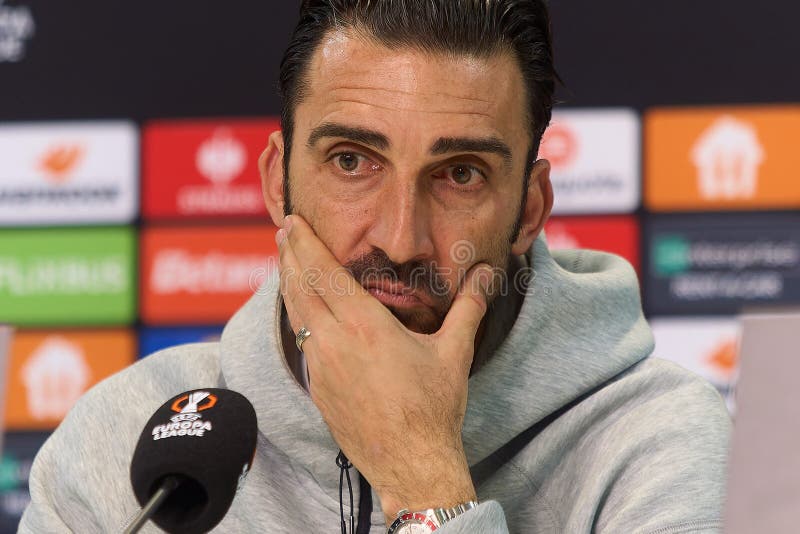 Pur și simplu cel mai remarcabil talent fotbalistic, personalitate, lider emblematic pentru o echipă de fotbal, și nu ai pe nimeni nici pe departe în liga aia… citește mai mult…