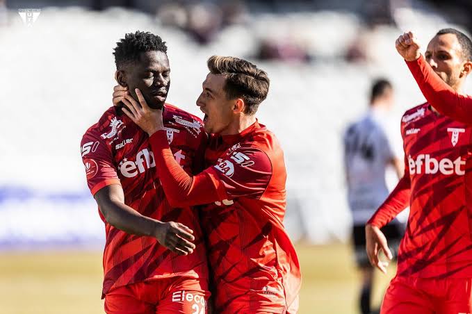 Șoc în Liga 1: FC Rapid București a ajuns la un acord pentru a-l transfera pe mijlocașul de la UTA Arad sub formă de împrumut cu opțiune de cumpărare.