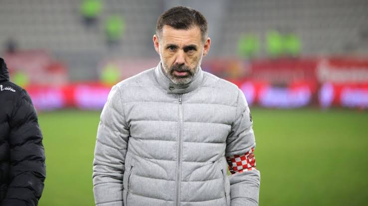 Răsturnare Uimitoare: Dinamo București Rupe Legăturile cu Antrenorul Kopić Peste Noapte!