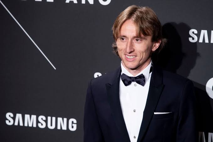 Super Veste! Luka Modrić uimește lumea fotbalului — Nu o să crezi noul său rol! ⚽…