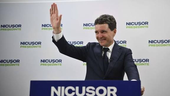 “România în Doliu Național: Președintele Nicușor Dan a Murit în Mod Misterios Astăzi – Întreaga Țară Este Cutremurată